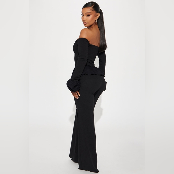 Fashion Nova off the shoulder jumpsuit - Picture 5 of 6